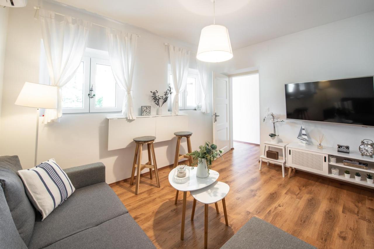 Apartment Near Old Town, Free Parking & Huge Garden Dubrovnik Bagian luar foto