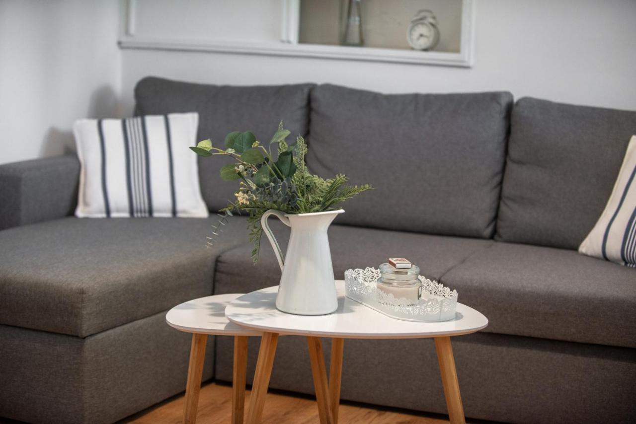 Apartment Near Old Town, Free Parking & Huge Garden Dubrovnik Bagian luar foto