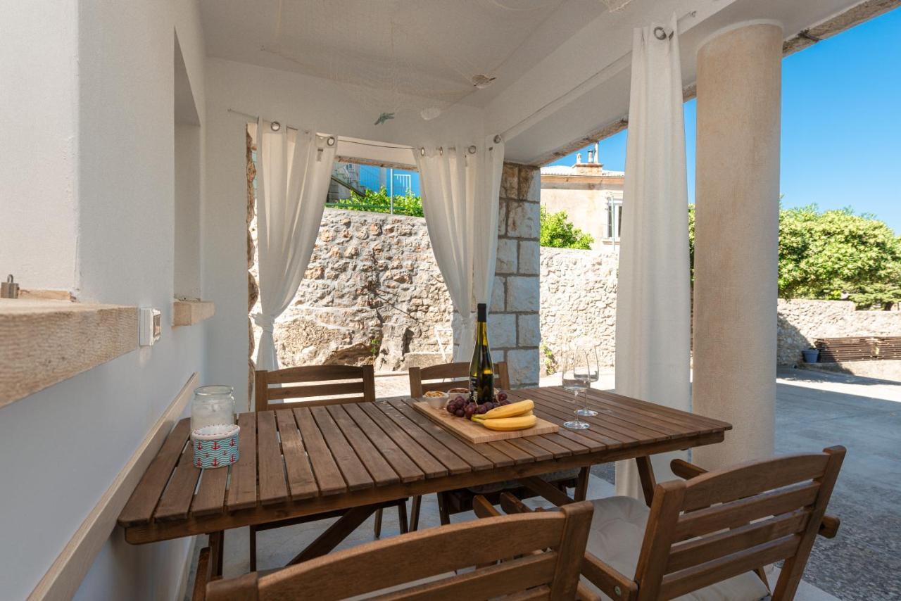 Apartment Near Old Town, Free Parking & Huge Garden Dubrovnik Bagian luar foto